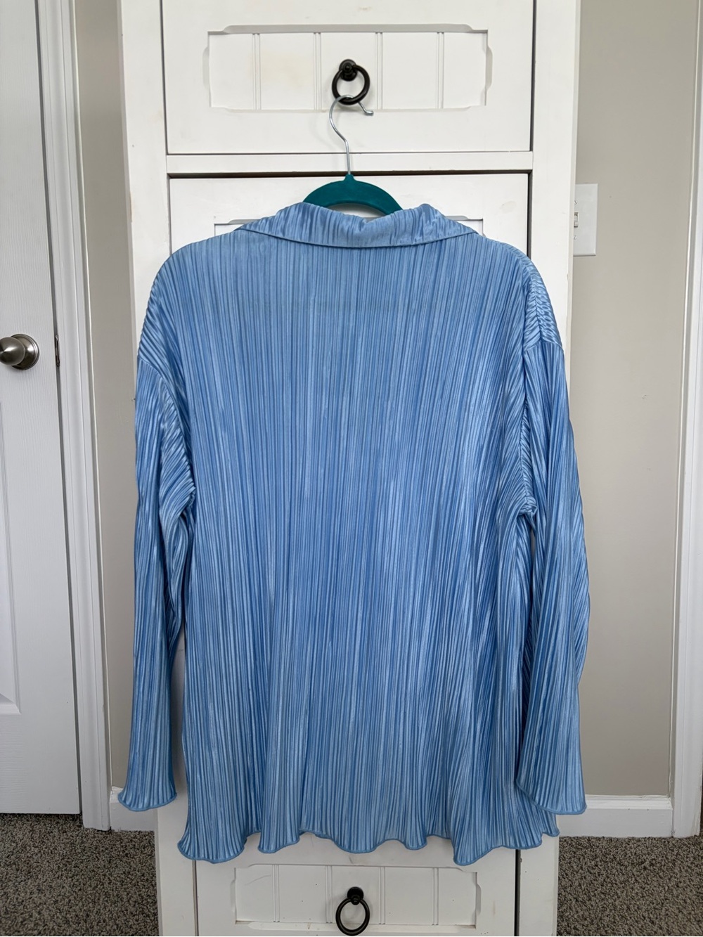 Light Blue Women's Pleated Set - Button Front Top & Wide Leg Pants - Picture 3 of 5